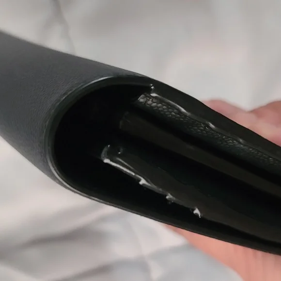 Authentic YSL black leather long wallet - Picture 15 of 15